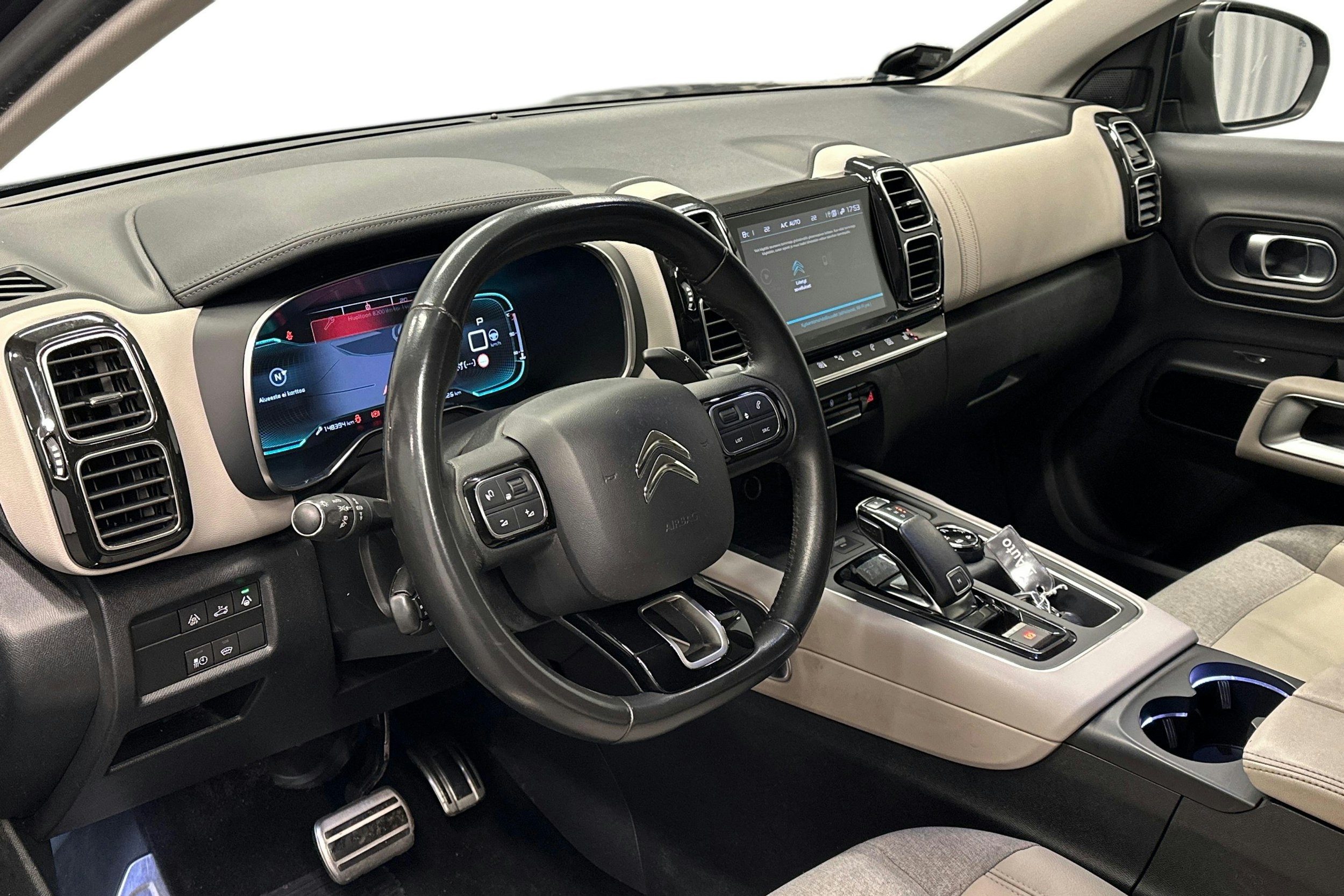 harmaa Citroën C5 Aircross 2019 kuva 7.