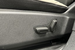 harmaa Citroën C5 Aircross 2019 kuva 17.