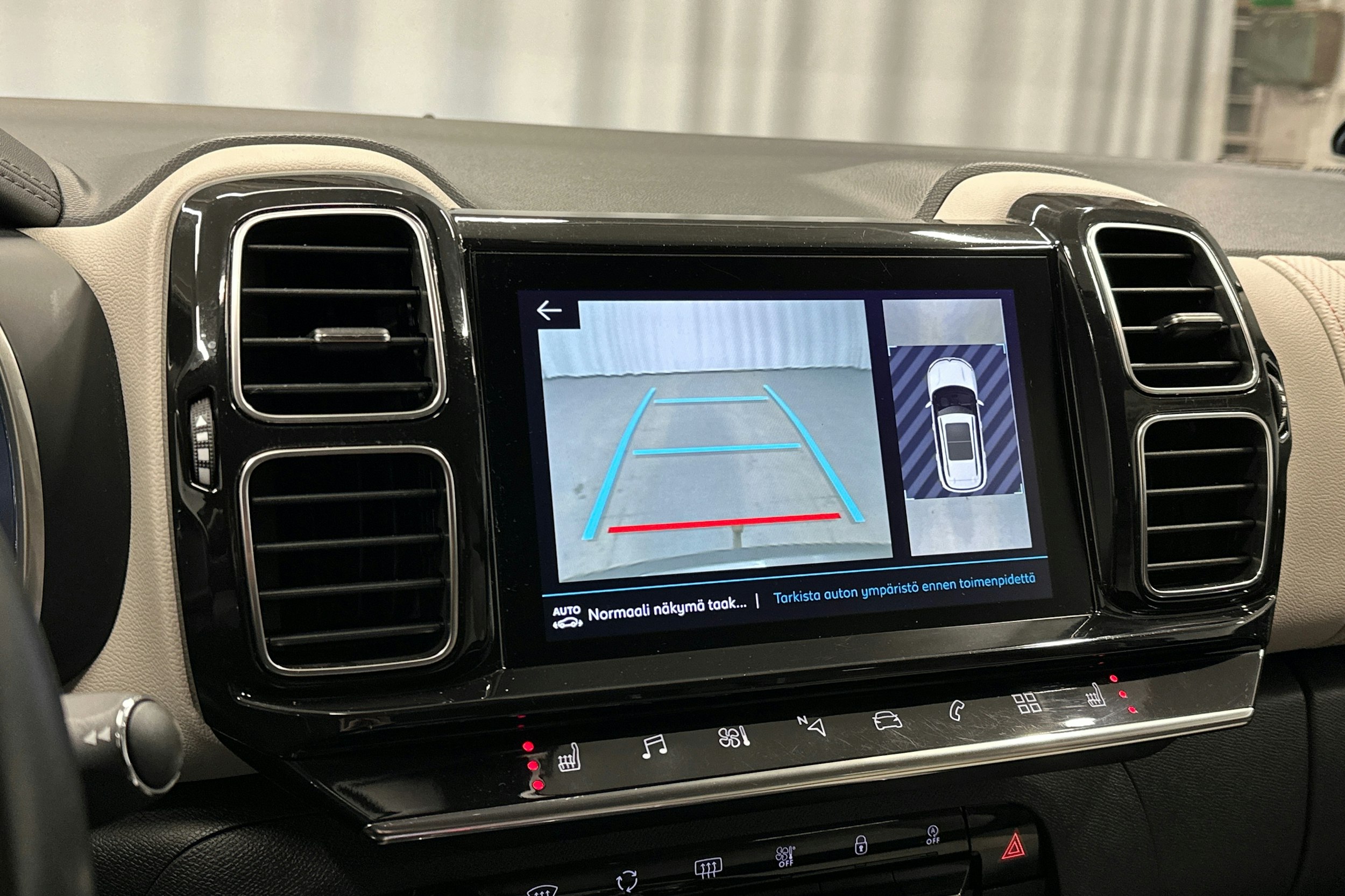 harmaa Citroën C5 Aircross 2019 kuva 30.