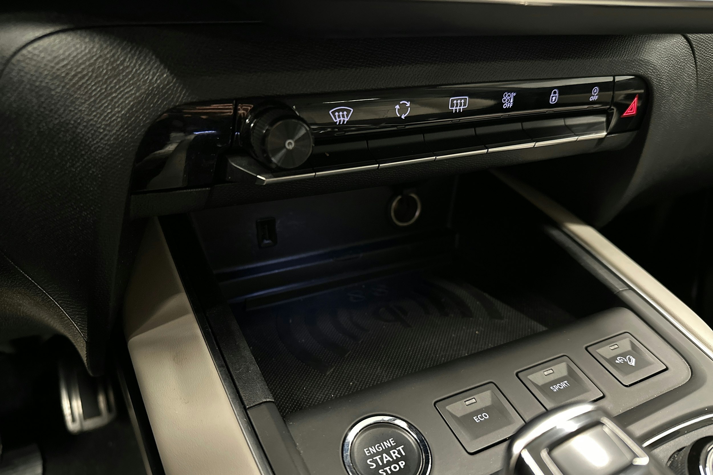 harmaa Citroën C5 Aircross 2019 kuva 31.