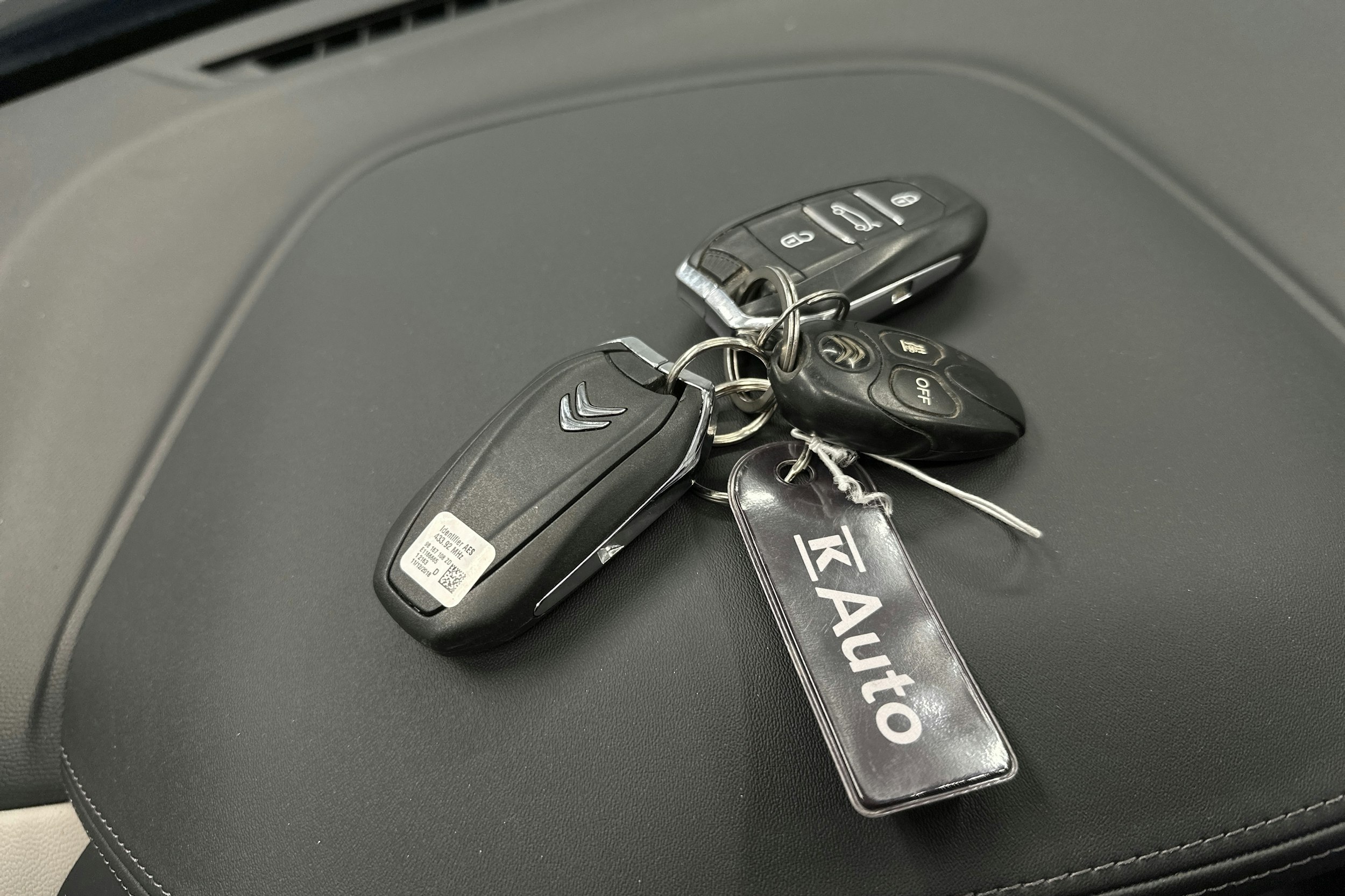 harmaa Citroën C5 Aircross 2019 kuva 33.