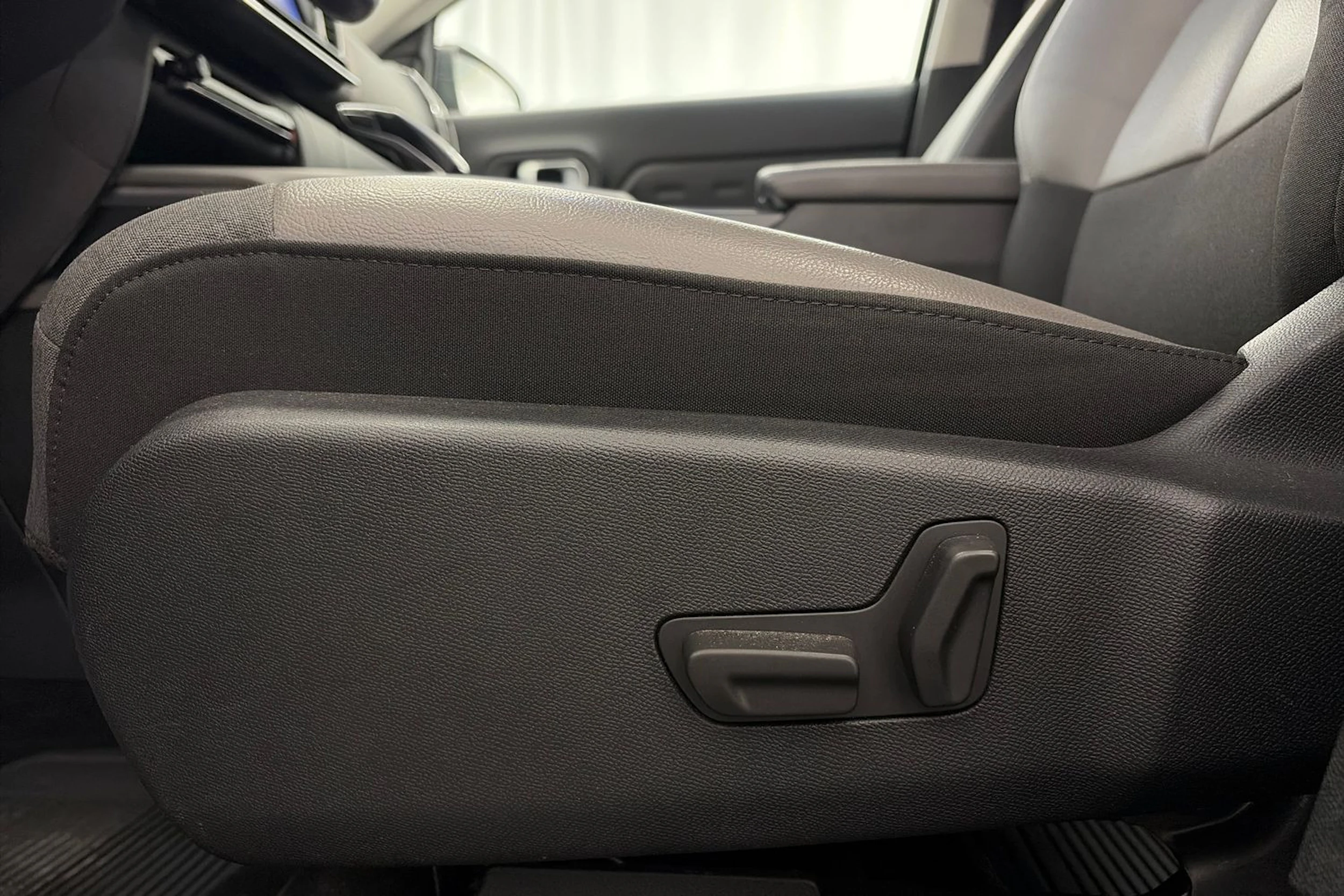 harmaa Citroën C5 Aircross 2019 kuva 13.
