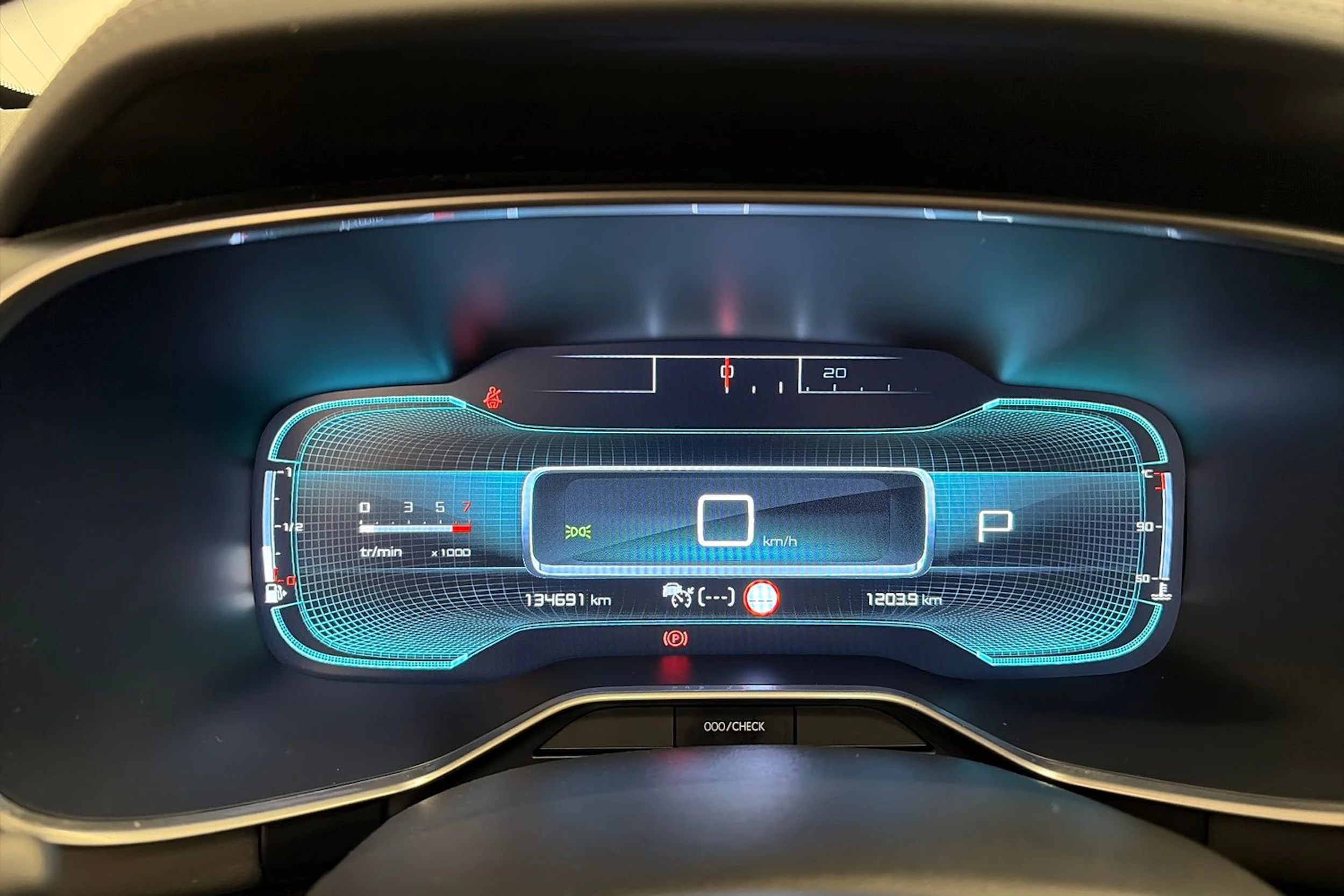 harmaa Citroën C5 Aircross 2019 kuva 14.