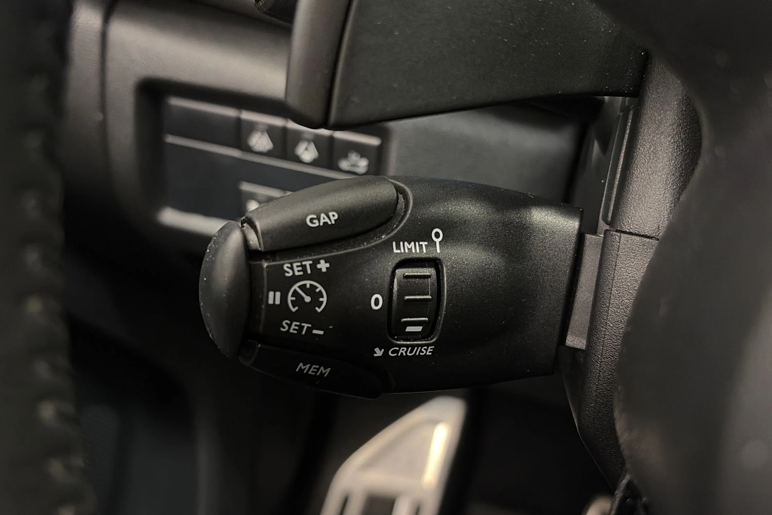 harmaa Citroën C5 Aircross 2019 kuva 17.