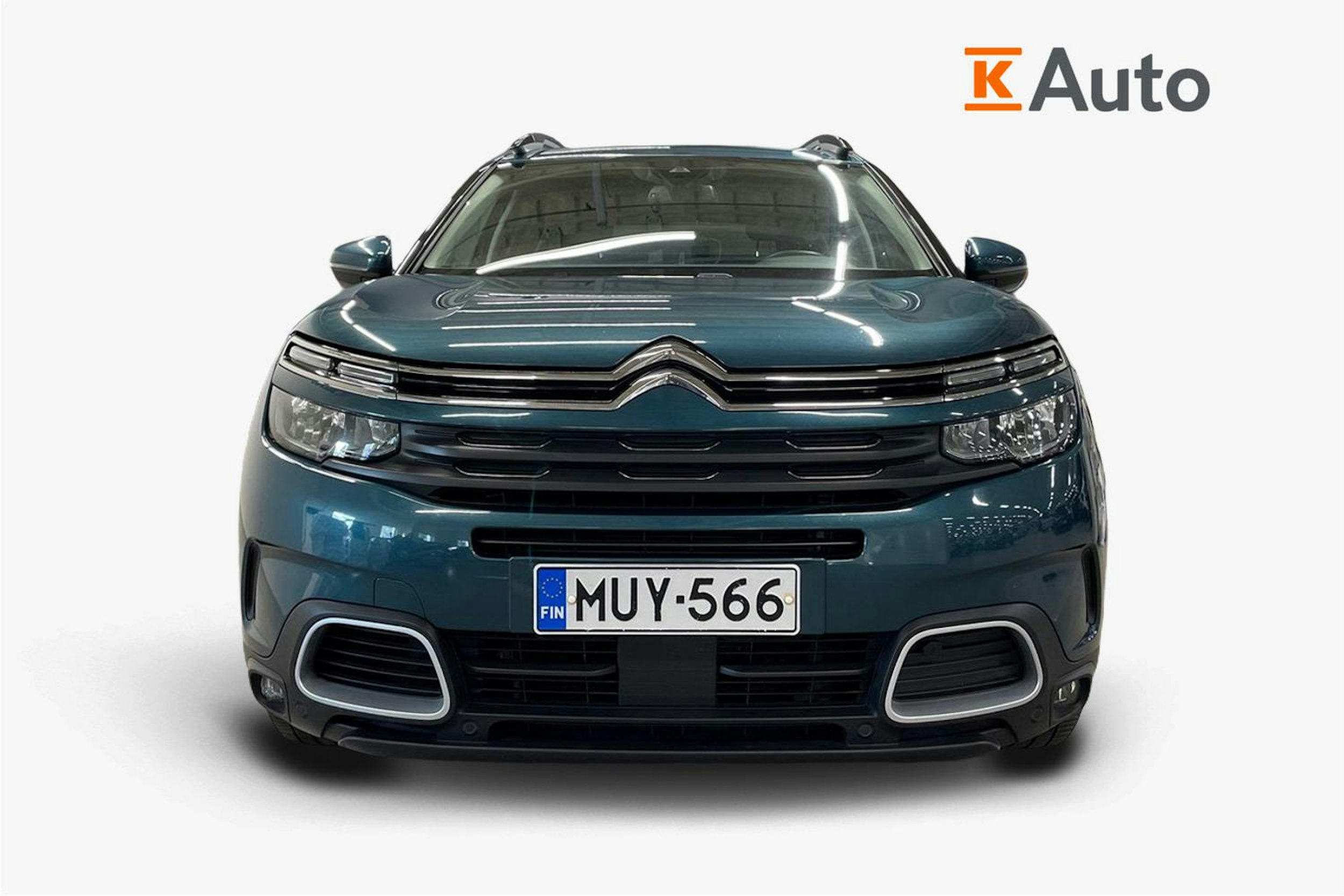 Valkoinen Citroën C5 Aircross 2019 kuva 4.