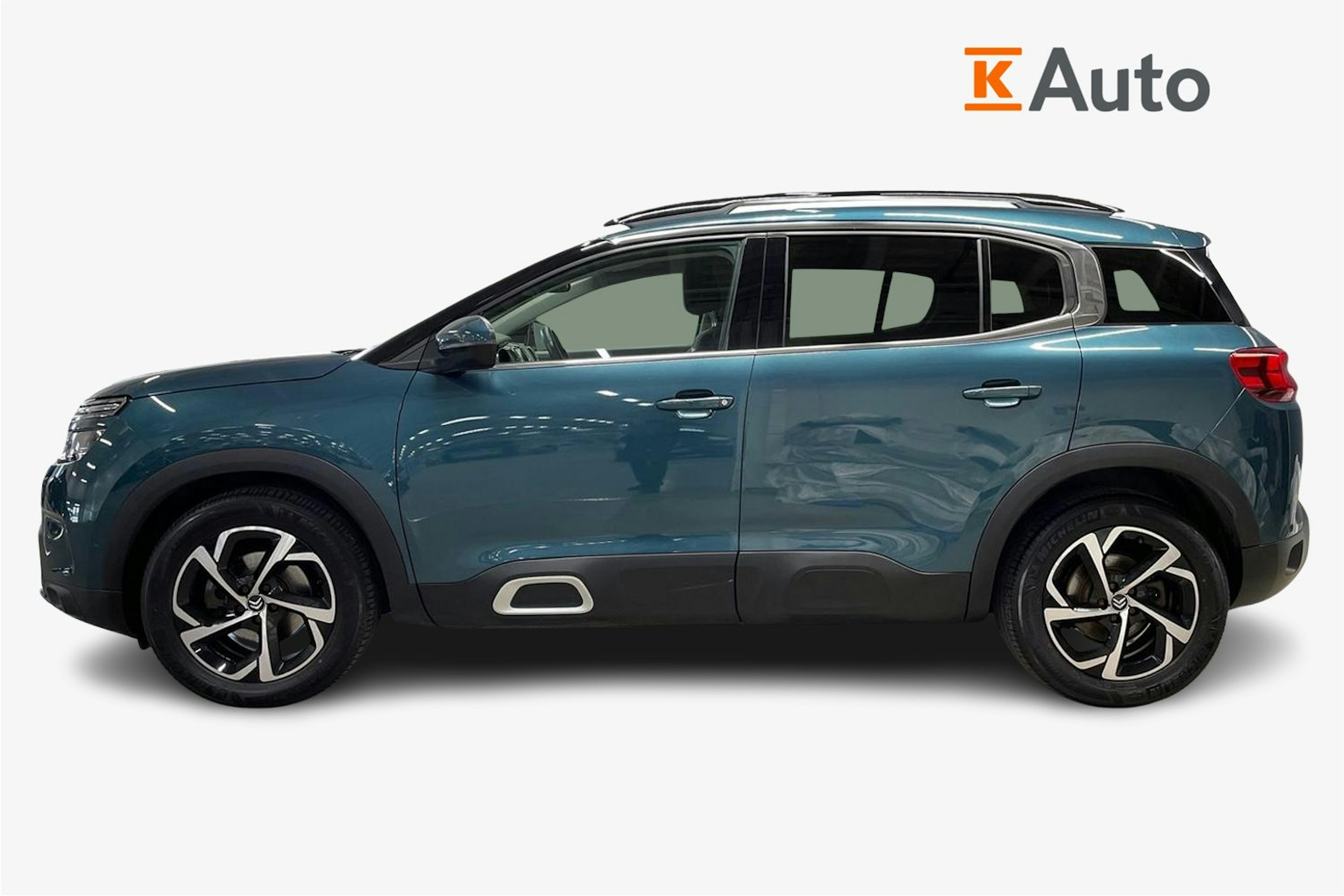 Valkoinen Citroën C5 Aircross 2019 kuva 5.