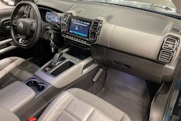 Valkoinen Citroën C5 Aircross 2019 kuva 24.