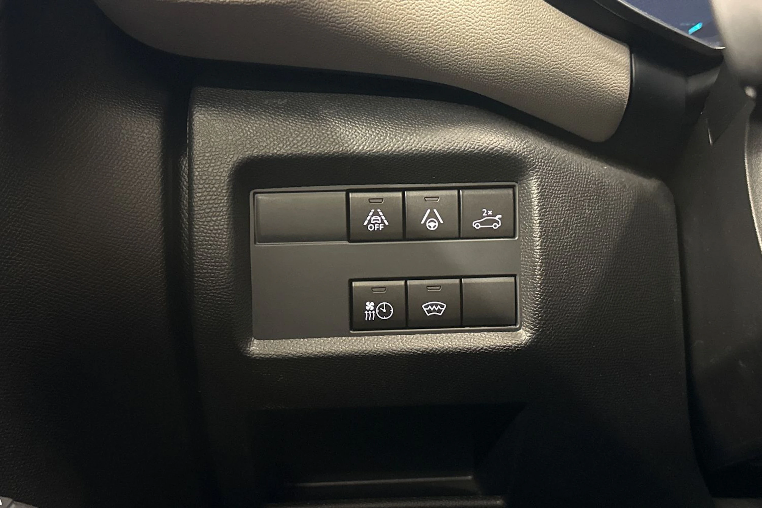 musta Citroën C5 Aircross 2020 kuva 22.