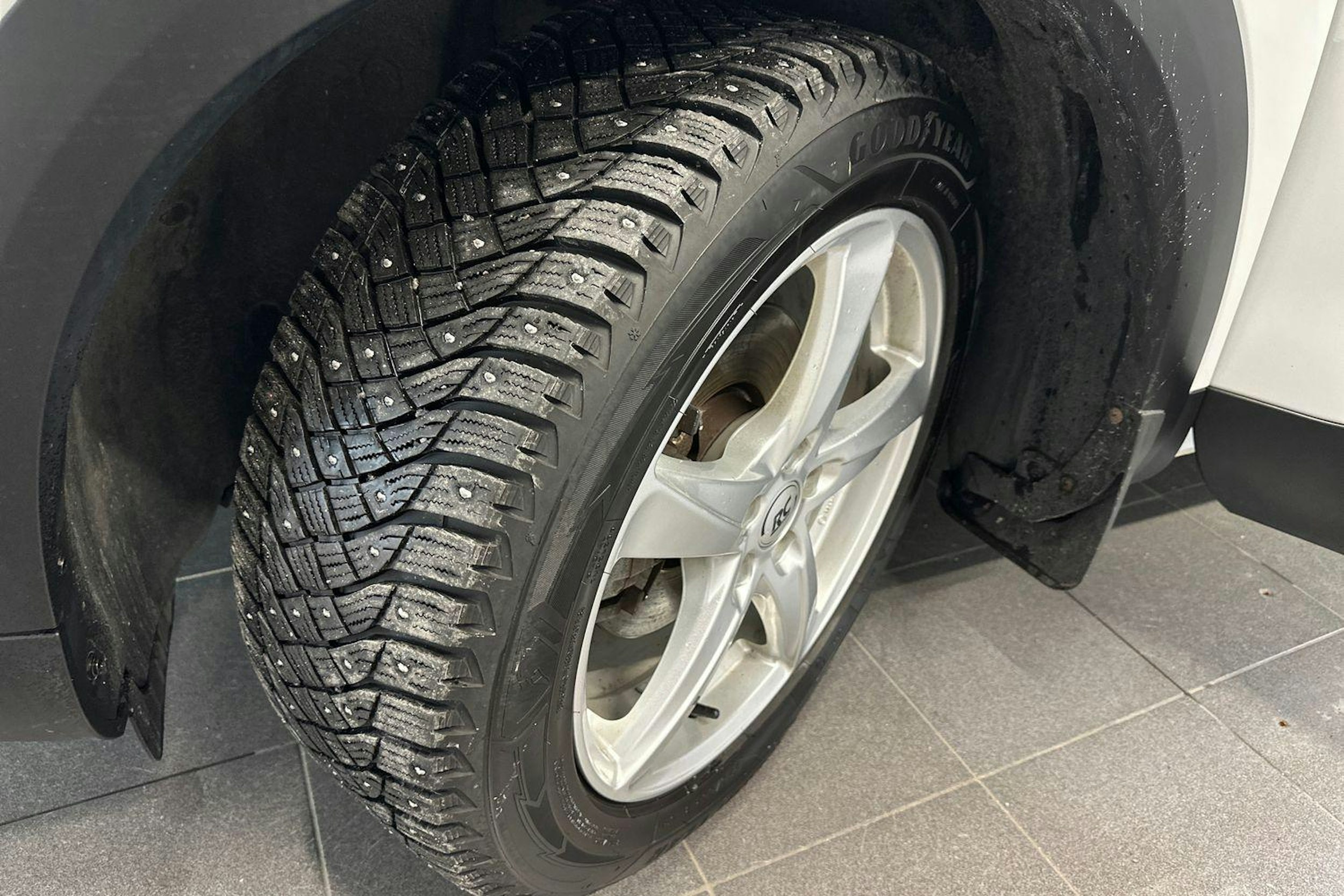 Musta Citroën C5 Aircross 2020 kuva 11.