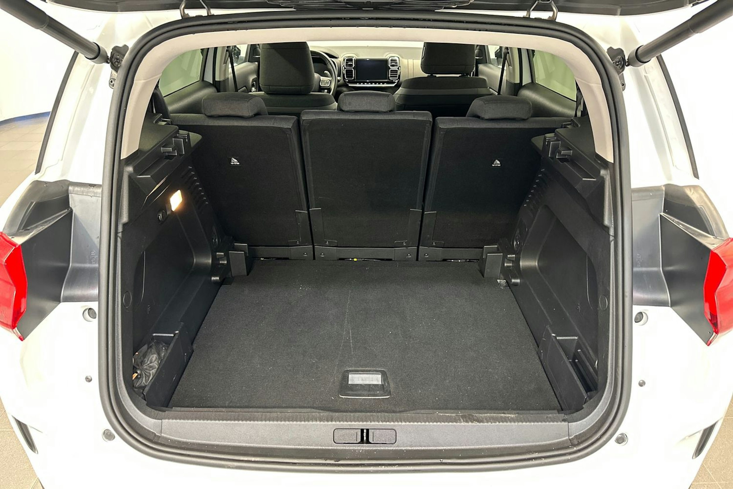 Musta Citroën C5 Aircross 2020 kuva 14.