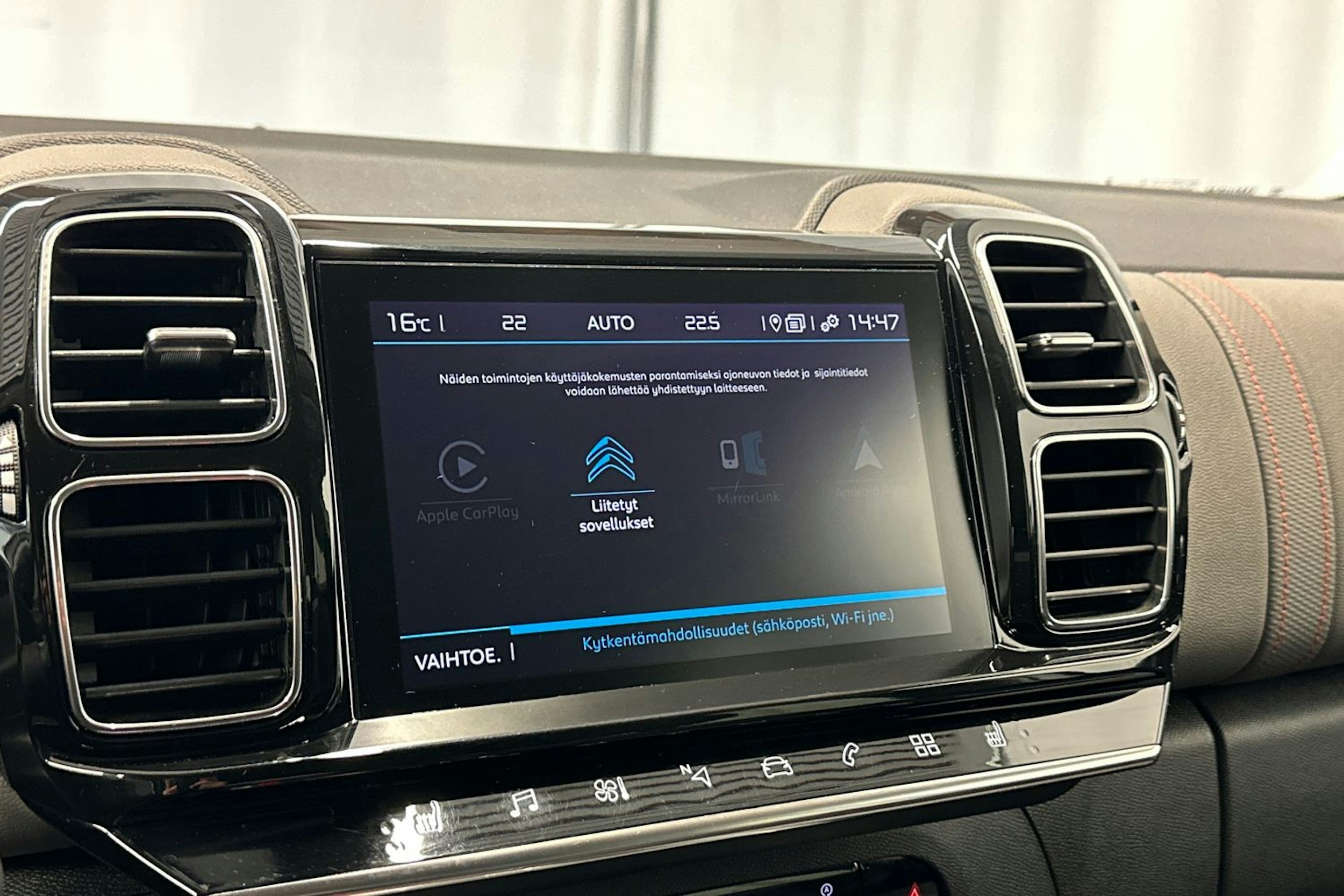 Musta Citroën C5 Aircross 2020 kuva 20.