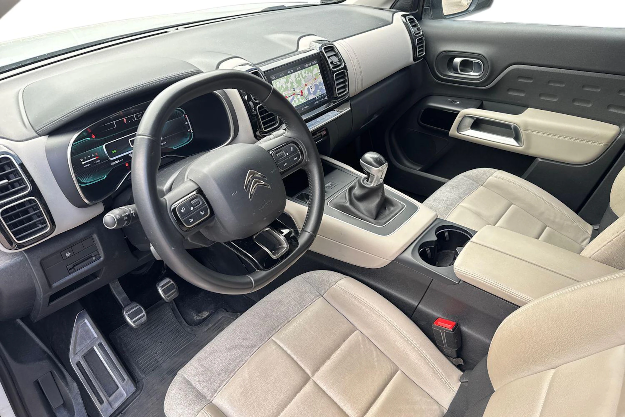 musta Citroën C5 Aircross 2020 kuva 3.
