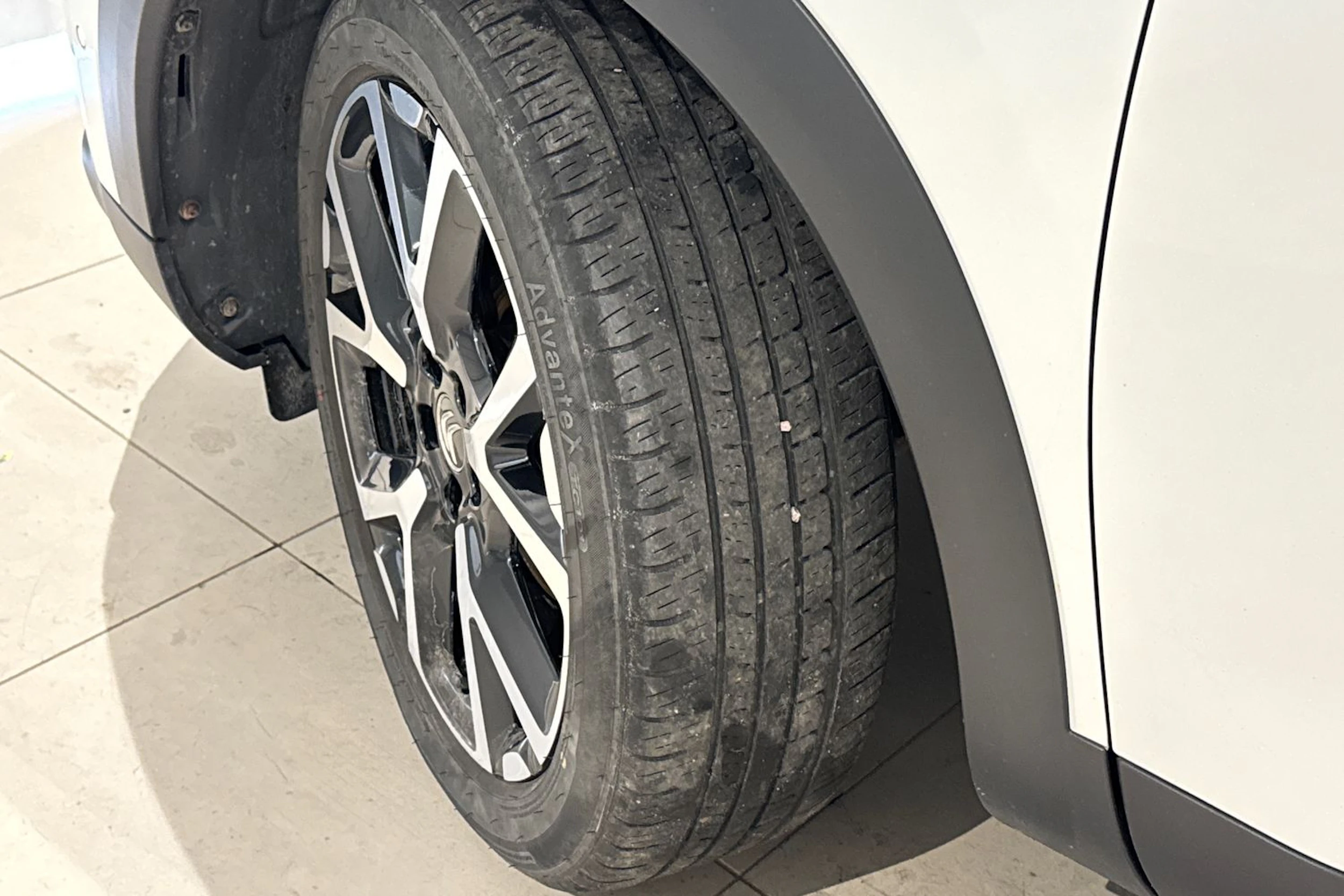 musta Citroën C5 Aircross 2020 kuva 10.
