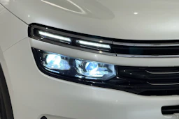 musta Citroën C5 Aircross 2020 kuva 12.