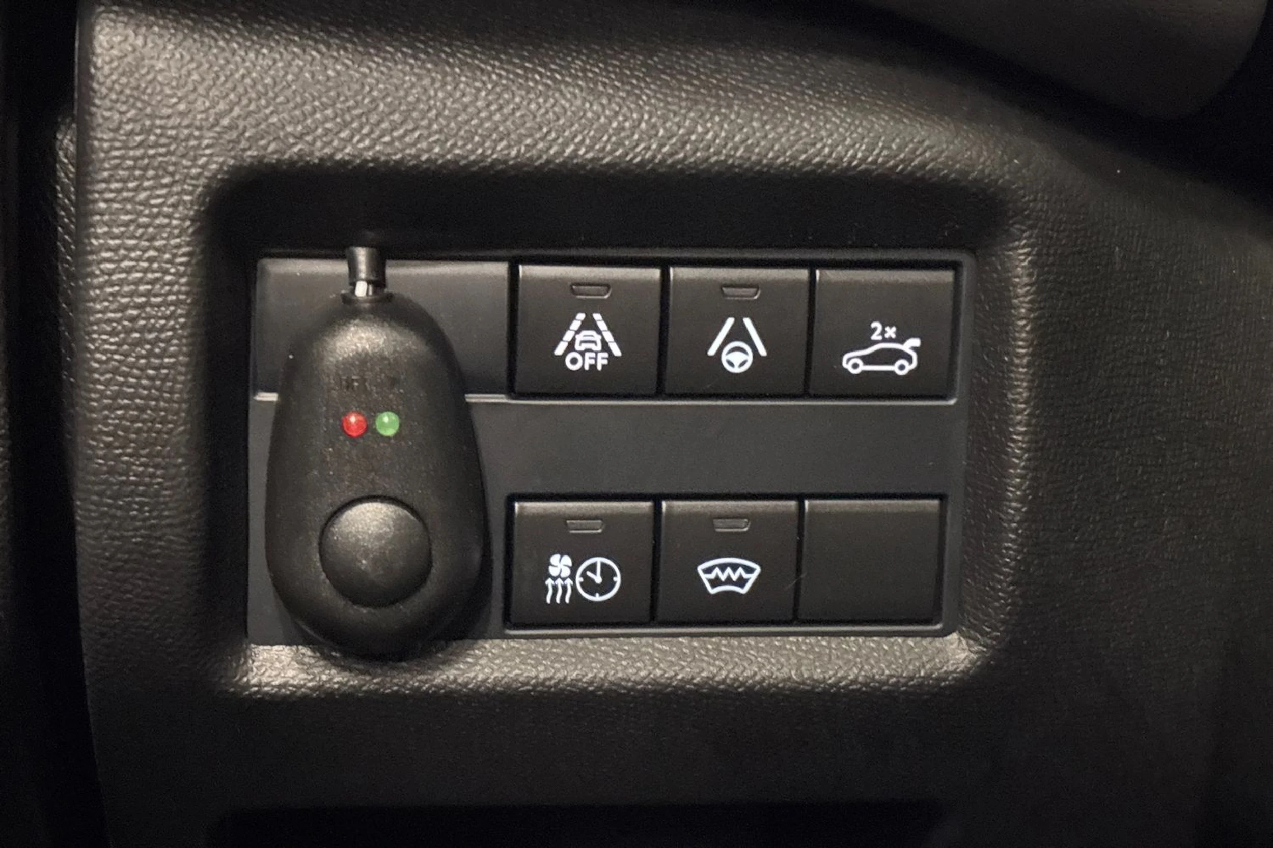 harmaa Citroën C5 Aircross 2020 kuva 18.