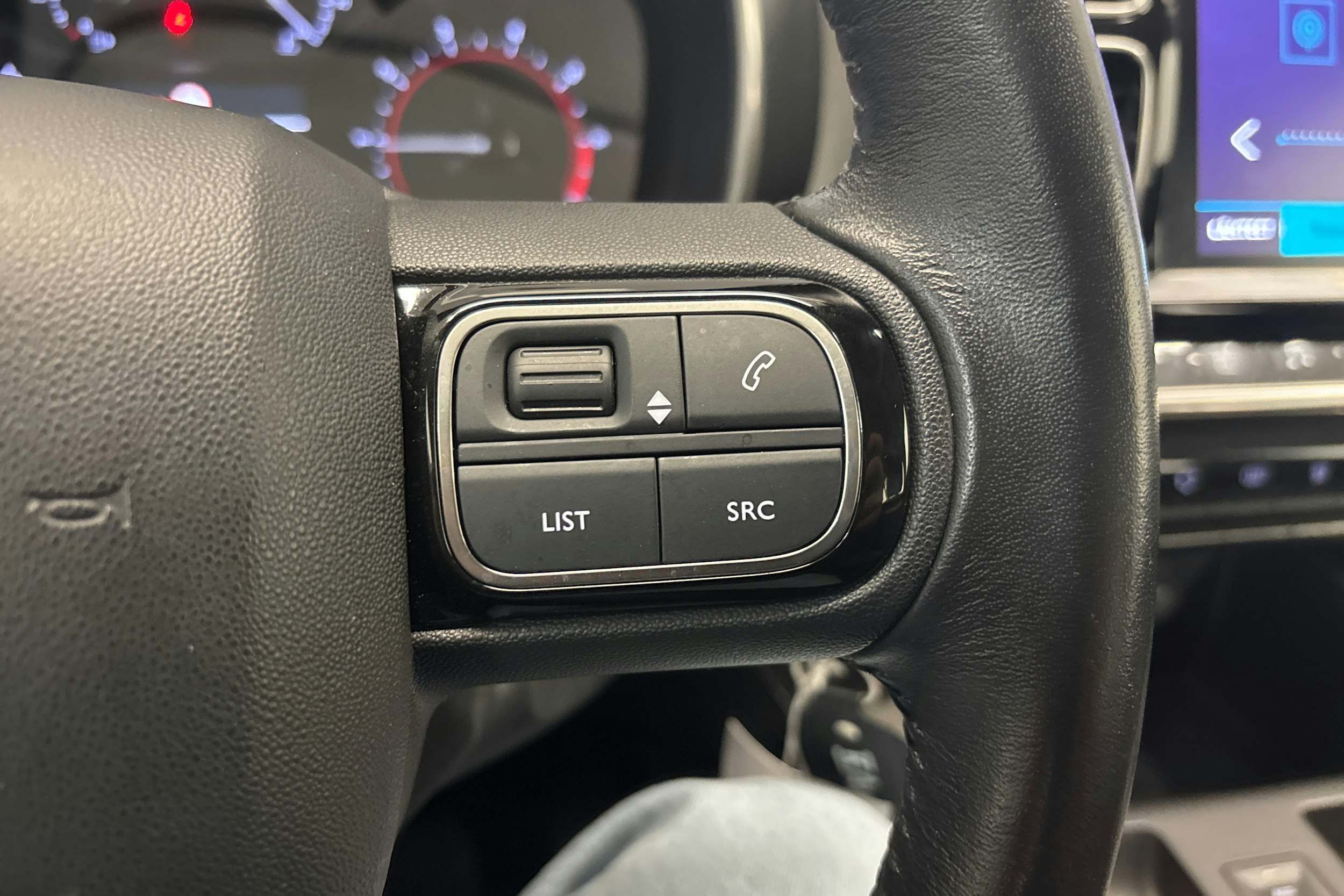 valkoinen Citroën C5 Aircross 2020 kuva 17.