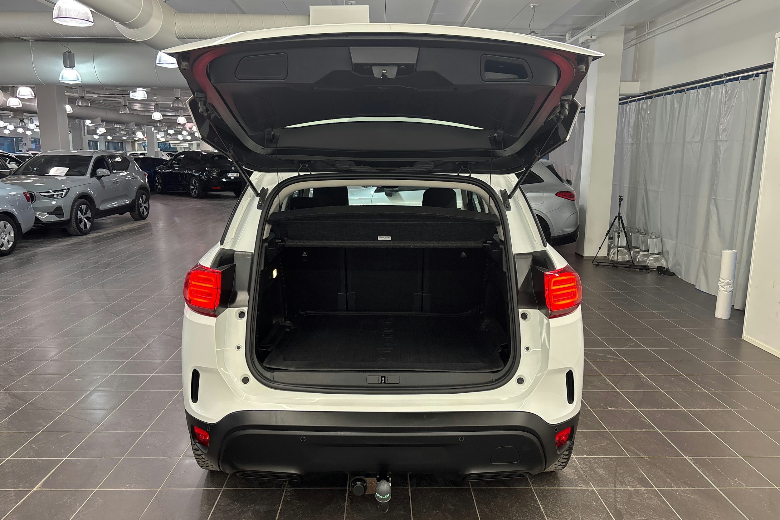 valkoinen Citroën C5 Aircross 2020 kuva 22.