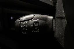 musta Citroën C5 Aircross 2020 kuva 14.