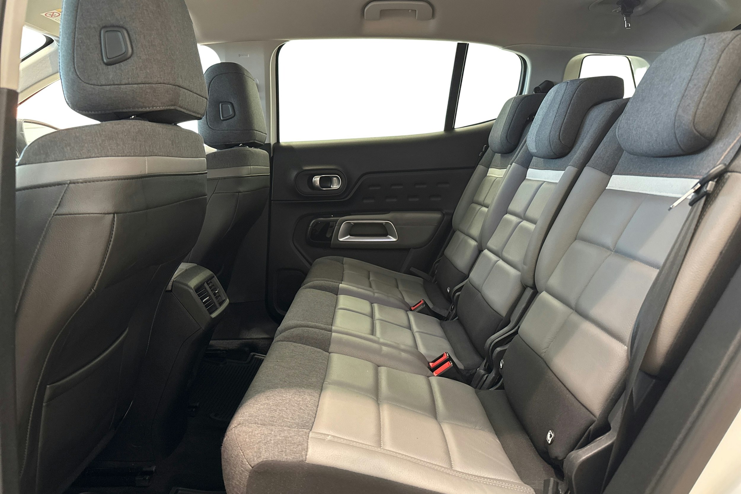 valkoinen Citroën C5 Aircross 2020 kuva 20.