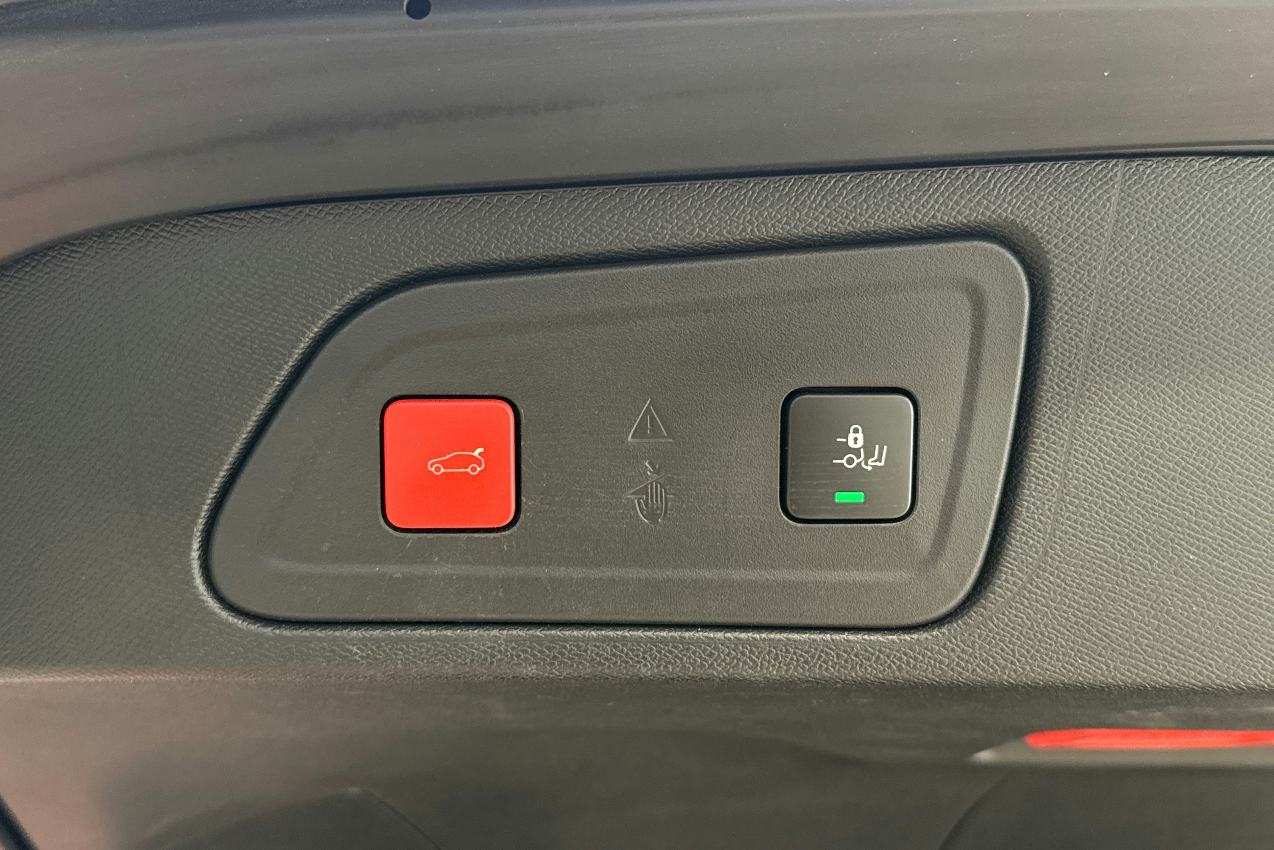 valkoinen Citroën C5 Aircross 2020 kuva 22.