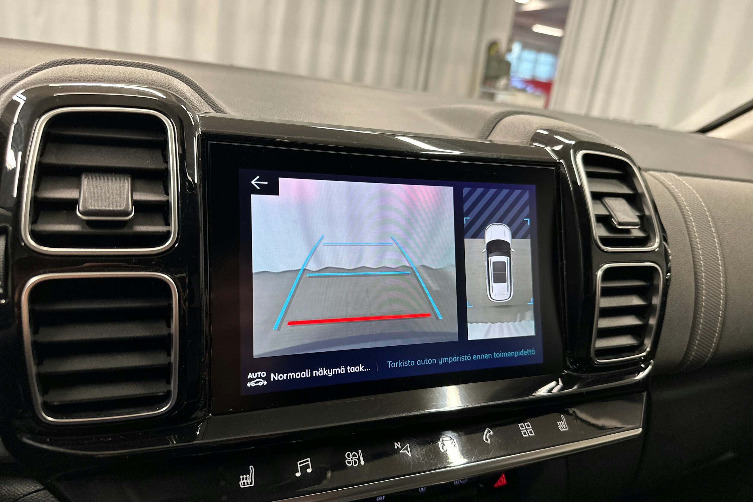 harmaa Citroën C5 Aircross 2021 kuva 22.