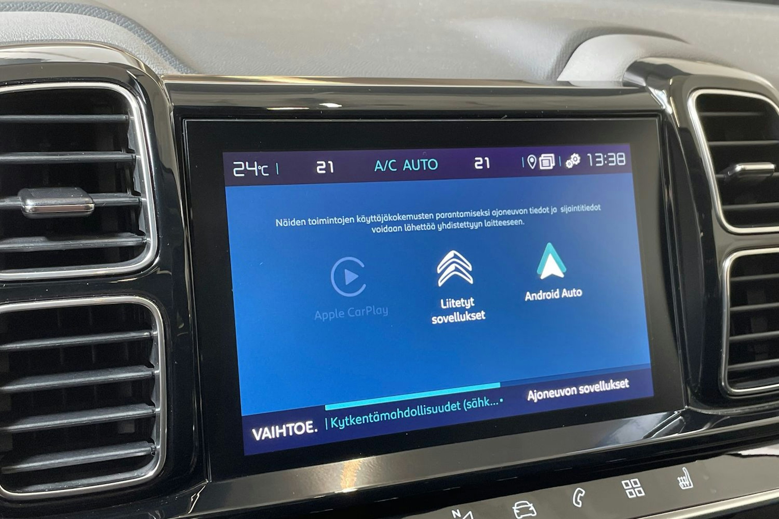 valkoinen Citroën C5 Aircross 2022 kuva 20.