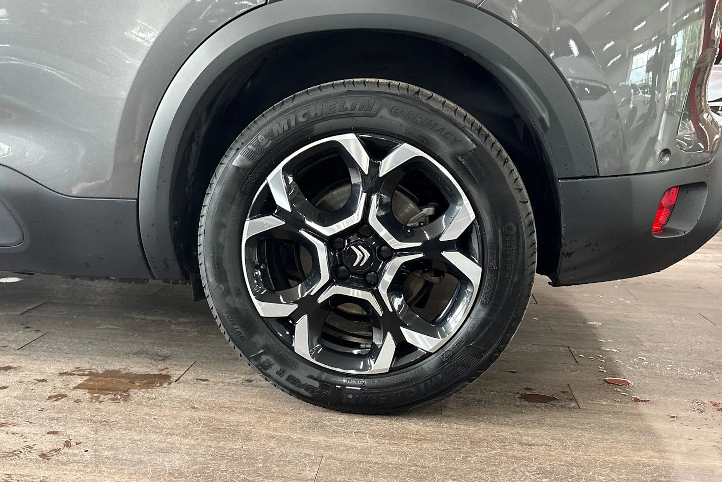 Harmaa Citroën C5 Aircross 2025 kuva 10.