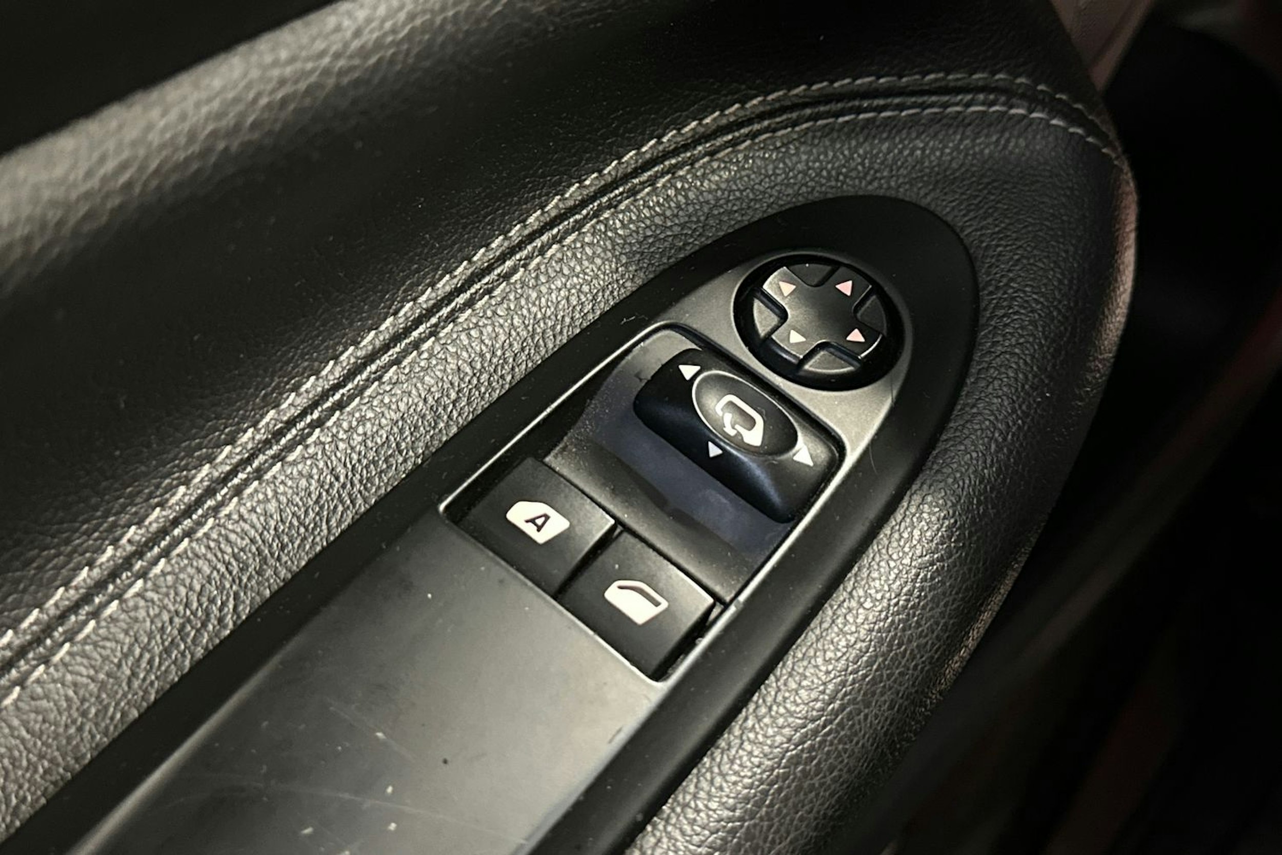 Musta Citroën DS3 2010 kuva 19.