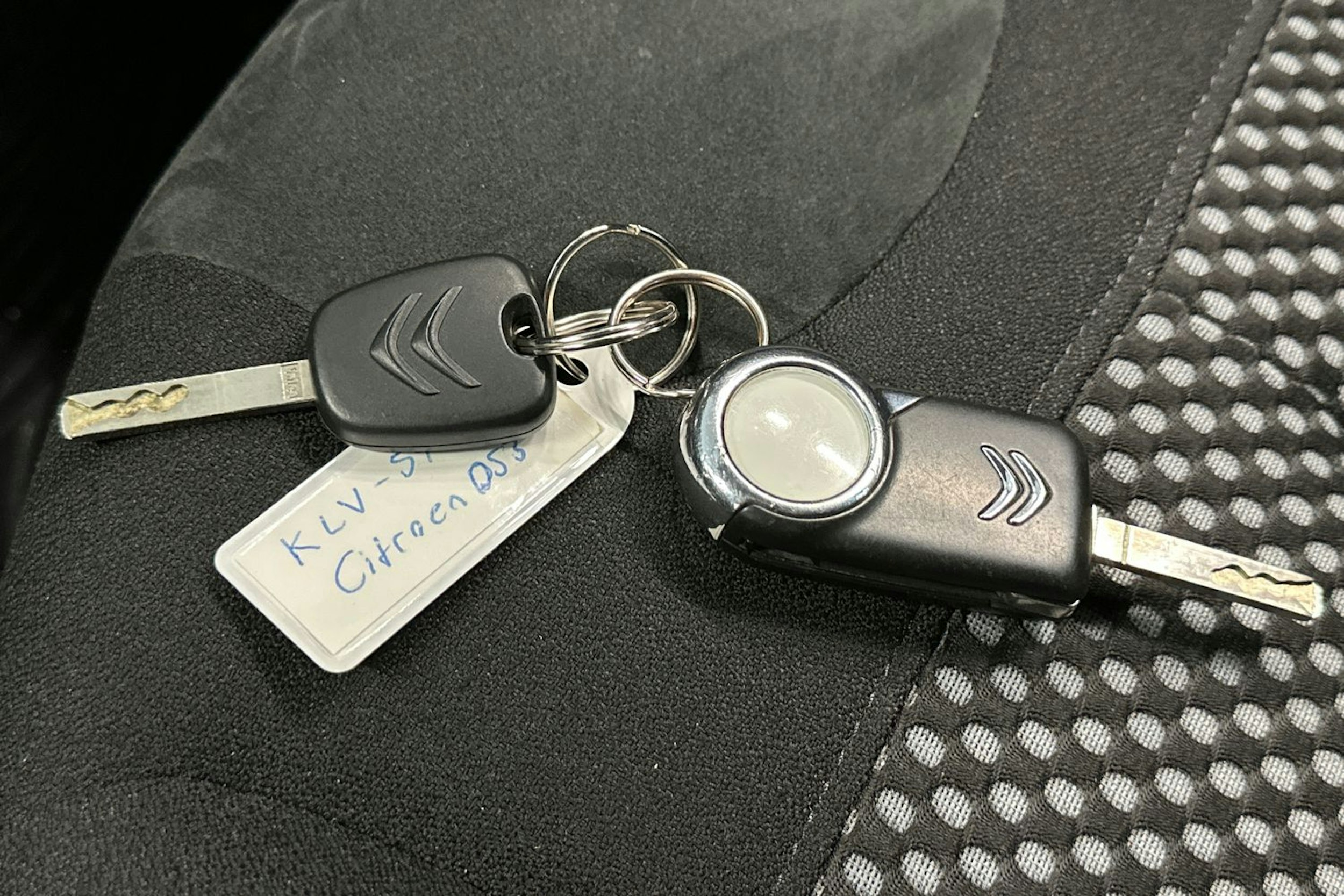 Musta Citroën DS3 2010 kuva 29.