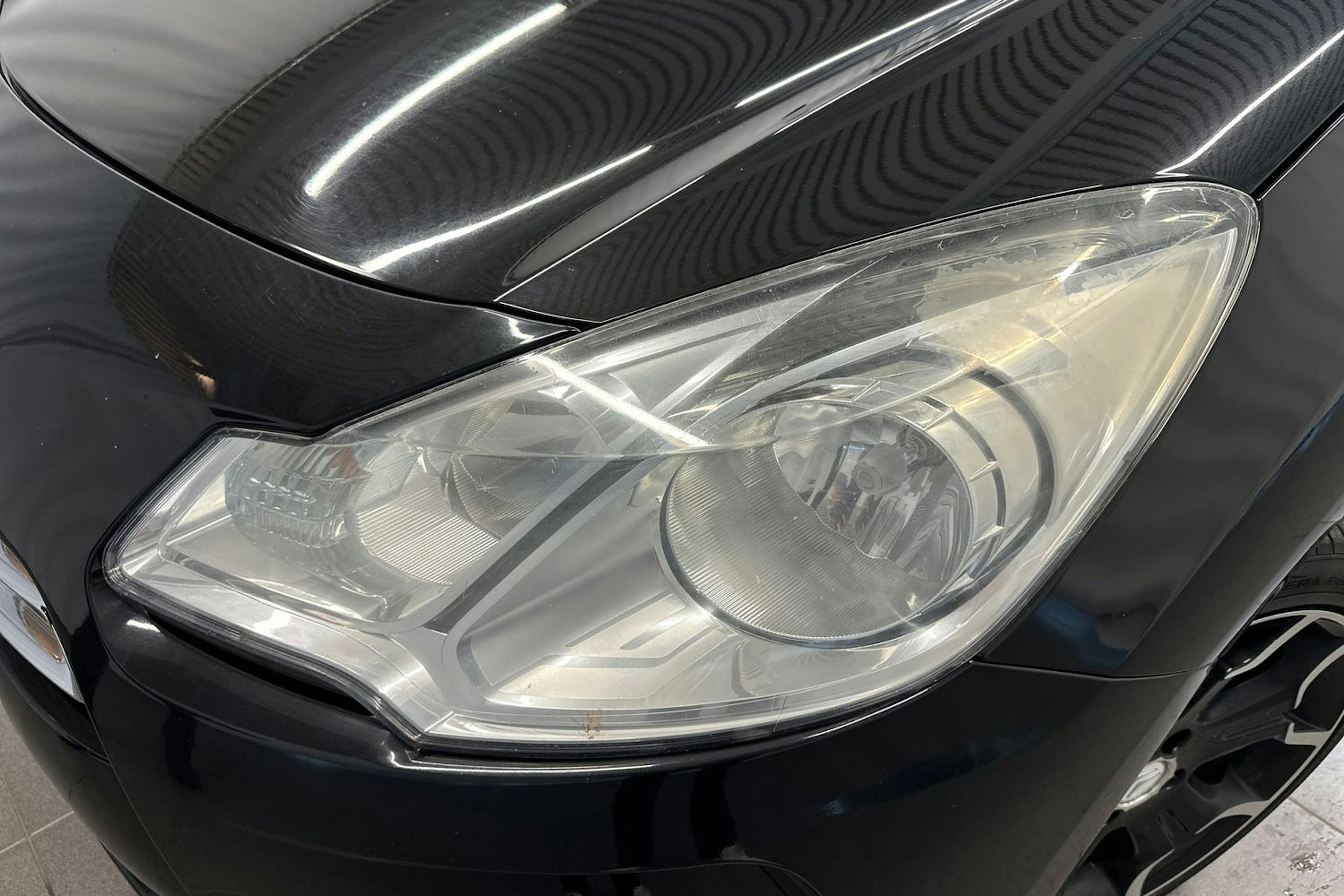 Musta Citroën DS3 2010 kuva 30.