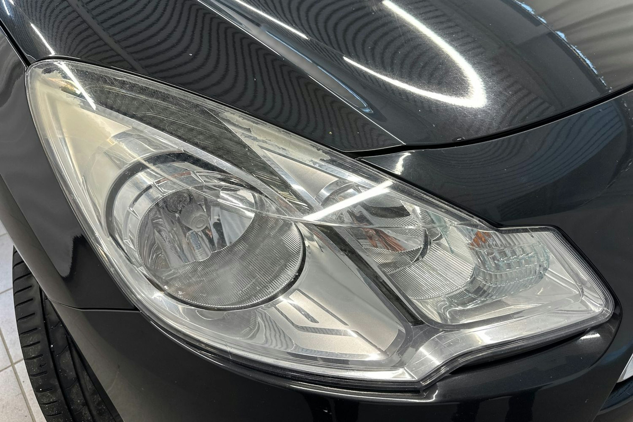 Musta Citroën DS3 2010 kuva 31.