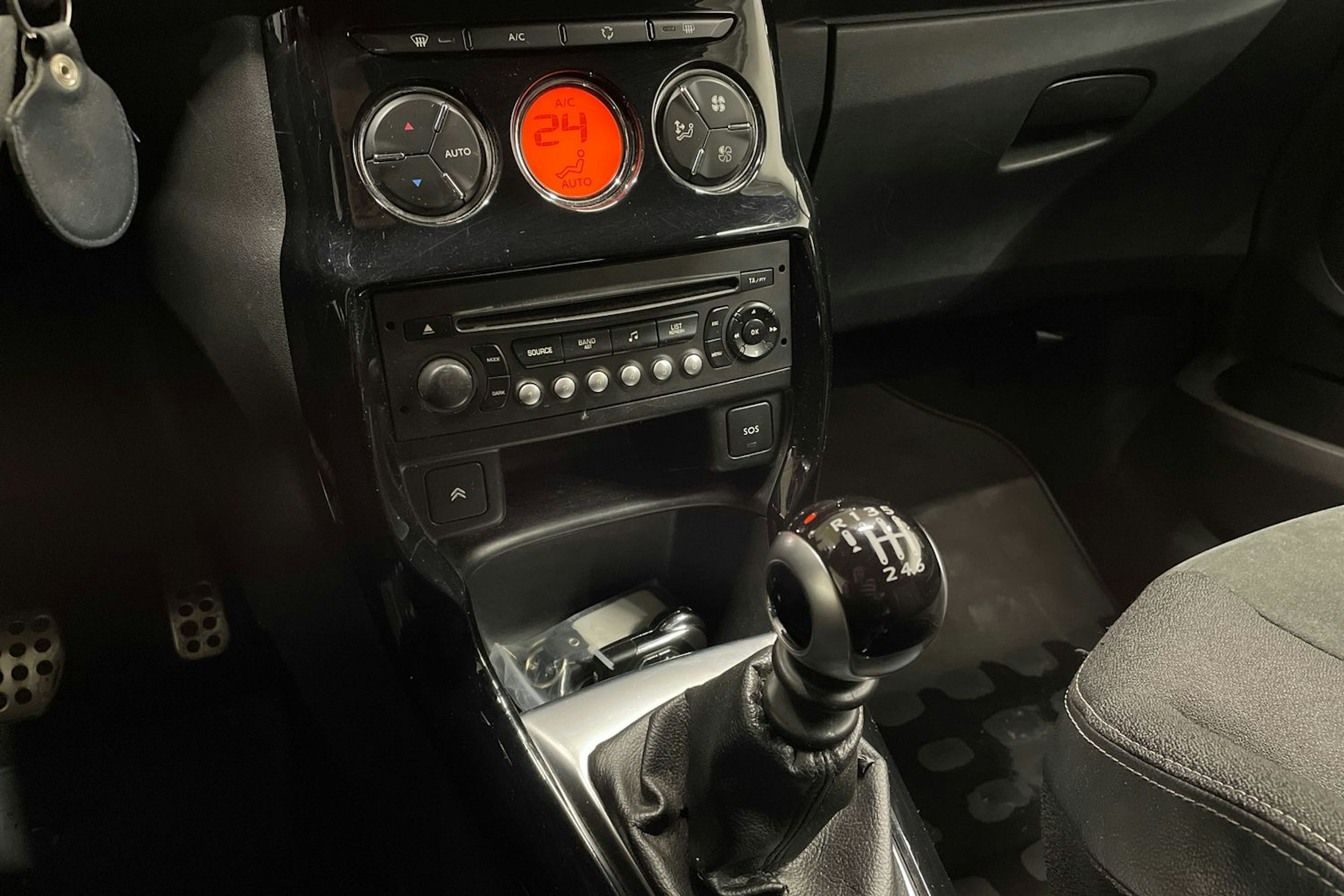 keltainen Citroën DS3 2011 kuva 18.