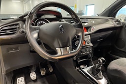 keltainen Citroën DS3 2011 kuva 20.