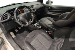 valkoinen Citroën DS3 2011 kuva 6.