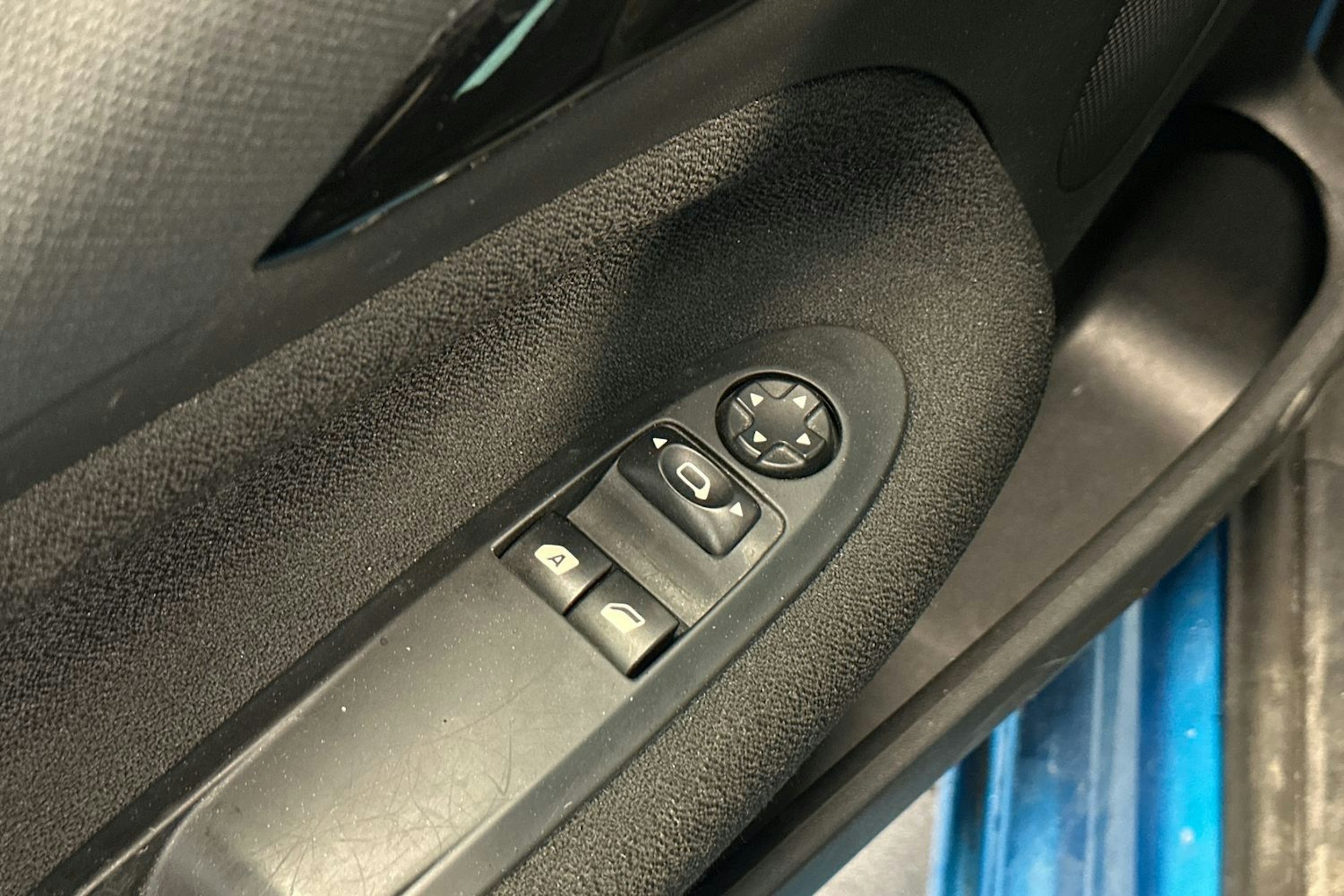 Sininen Citroën DS3 2012 kuva 16.