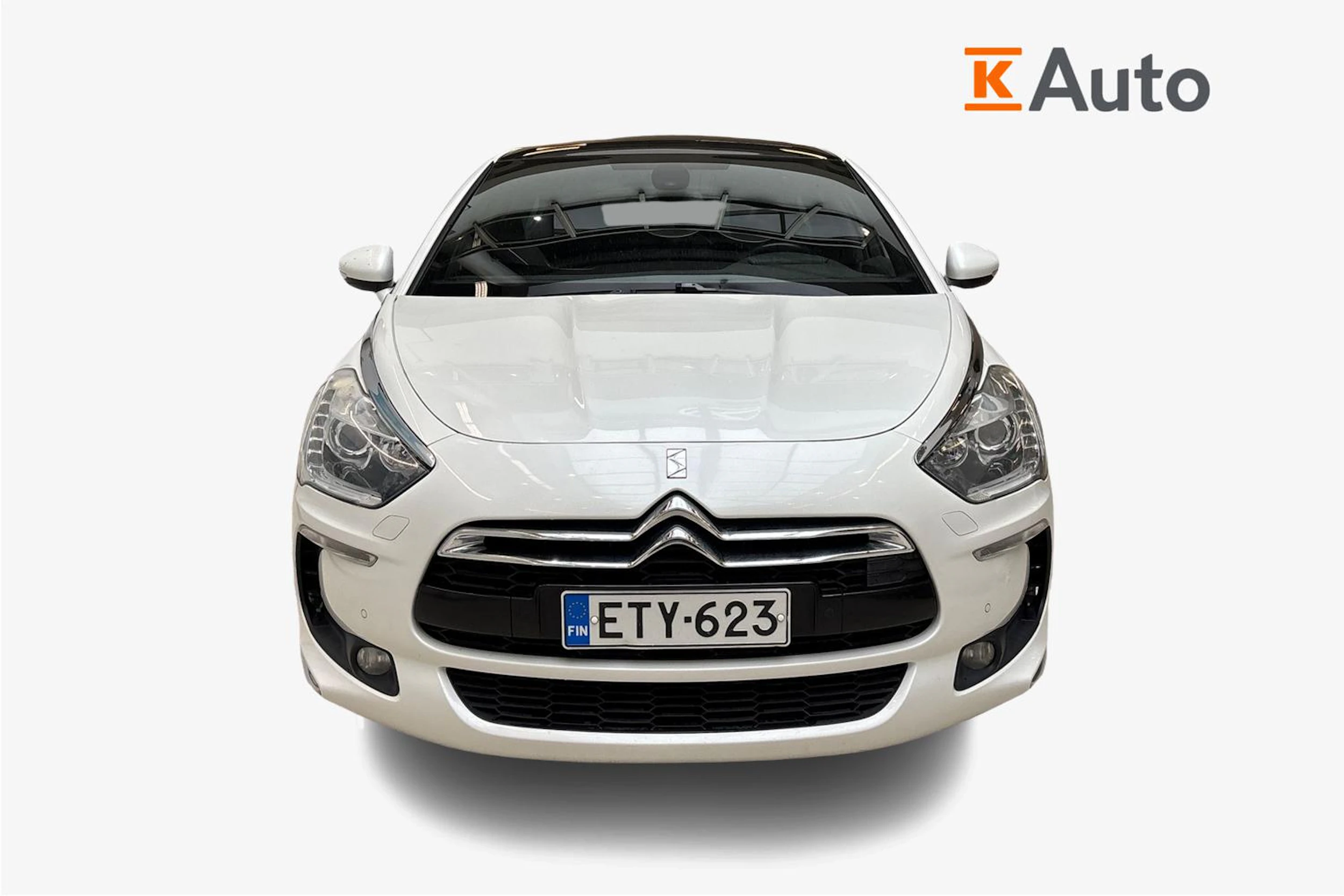 Valkoinen Citroën DS5 2012 kuva 5.