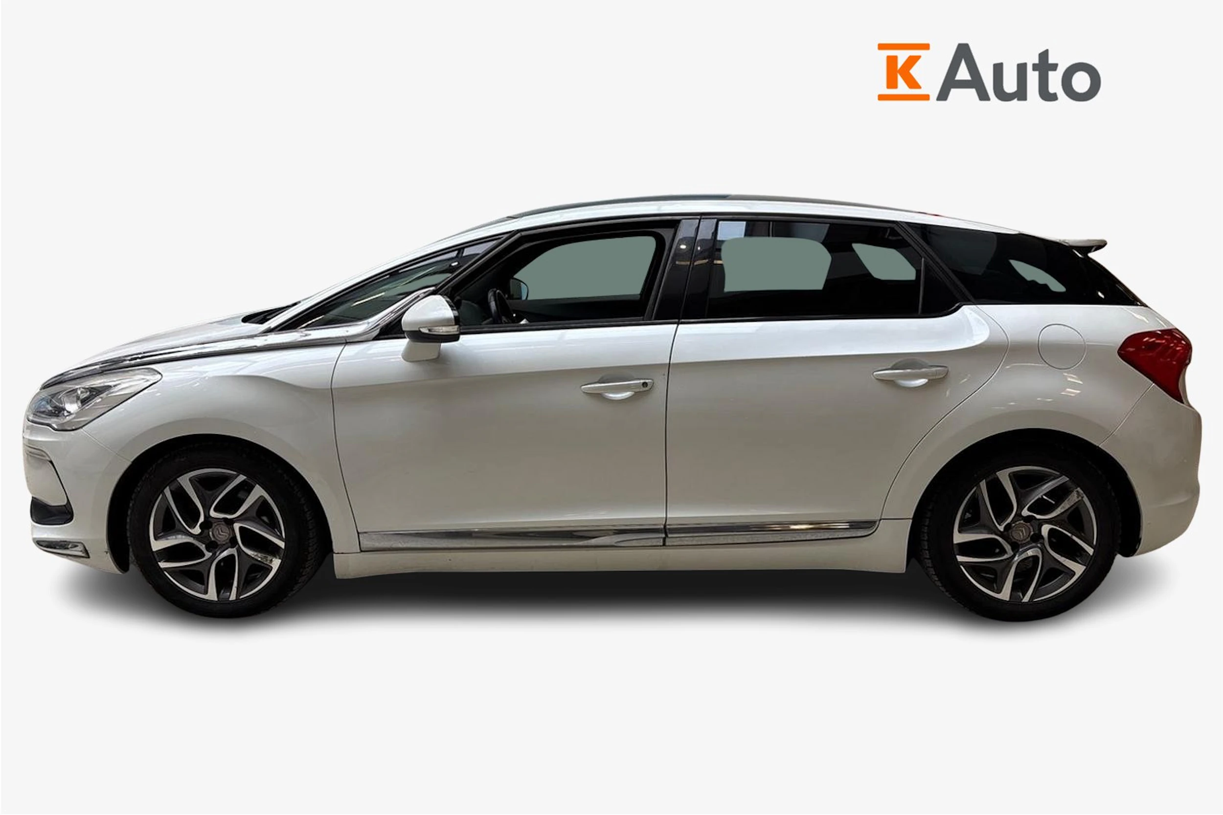 Valkoinen Citroën DS5 2012 kuva 7.
