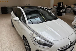 Valkoinen Citroën DS5 2012 kuva 24.