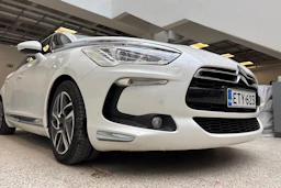 Valkoinen Citroën DS5 2012 kuva 25.