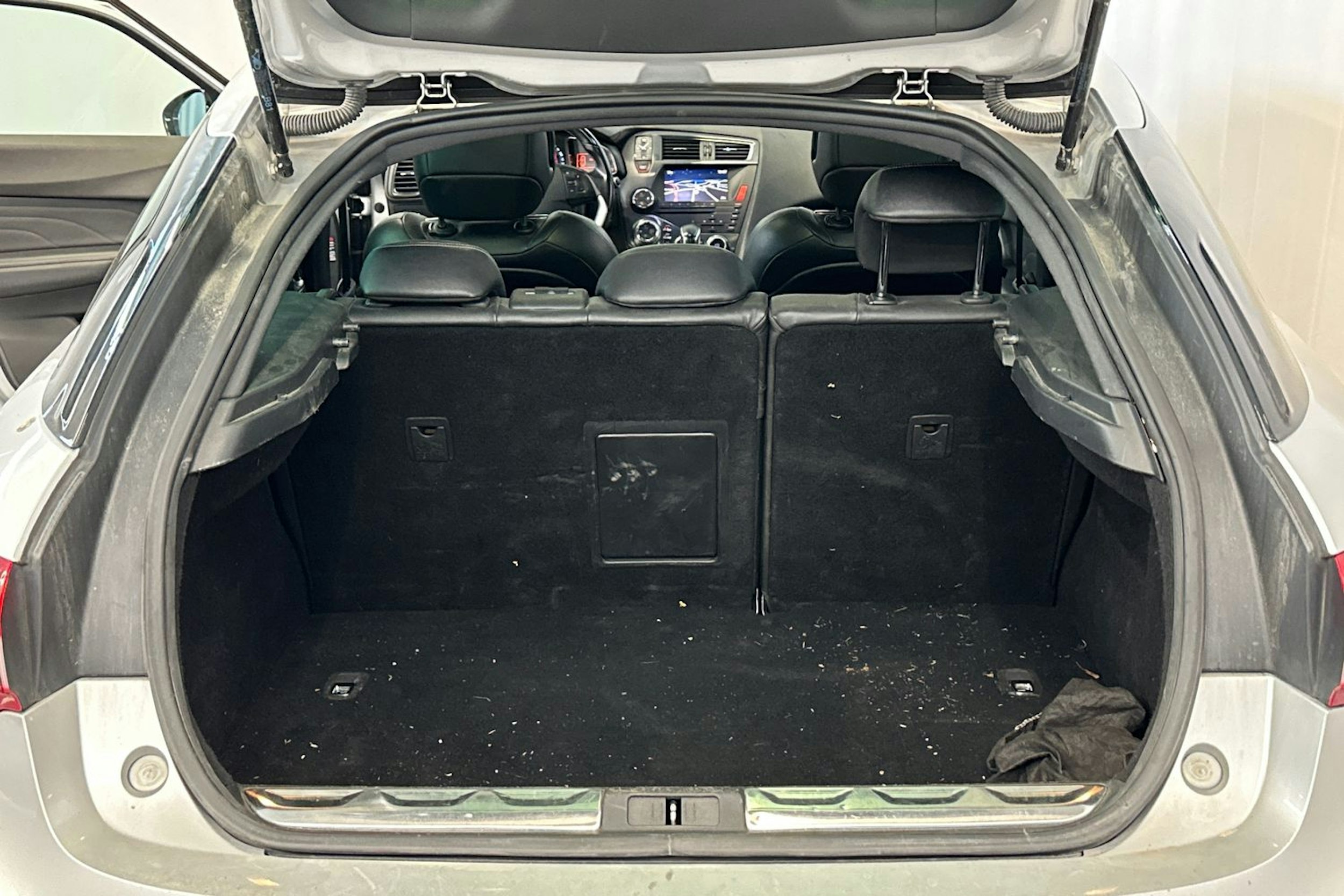 hopea Citroën DS5 2012 kuva 13.