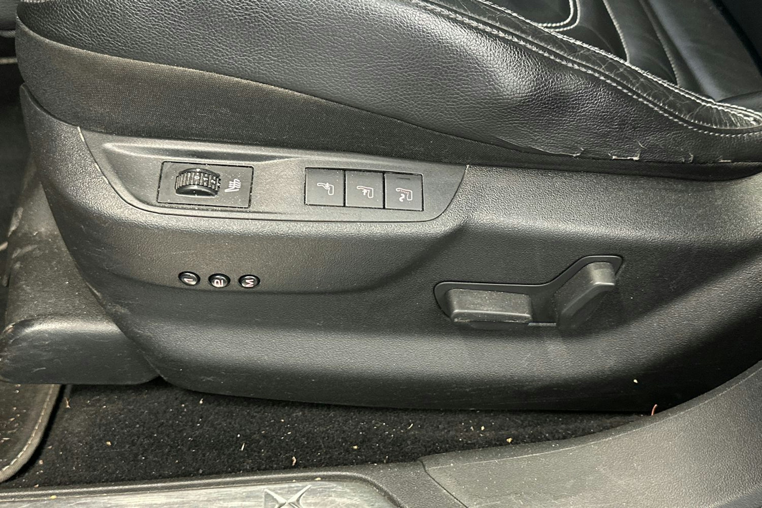 hopea Citroën DS5 2012 kuva 14.