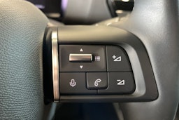 valkoinen Citroën e-C4 X 2022 kuva 17.