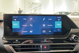 valkoinen Citroën e-C4 X 2022 kuva 21.
