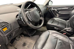 musta Citroën Grand C4 Picasso 2010 kuva 6.
