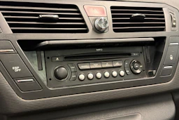 musta Citroën Grand C4 Picasso 2010 kuva 19.