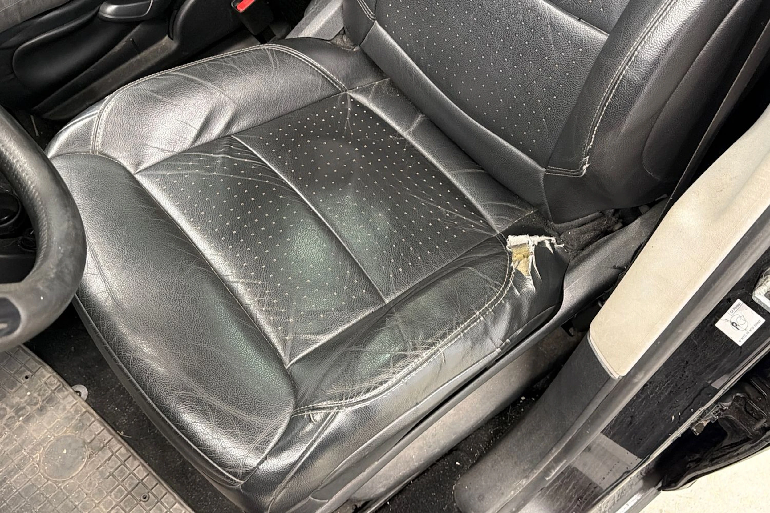musta Citroën Grand C4 Picasso 2010 kuva 20.