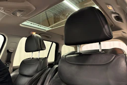 musta Citroën Grand C4 Picasso 2010 kuva 30.