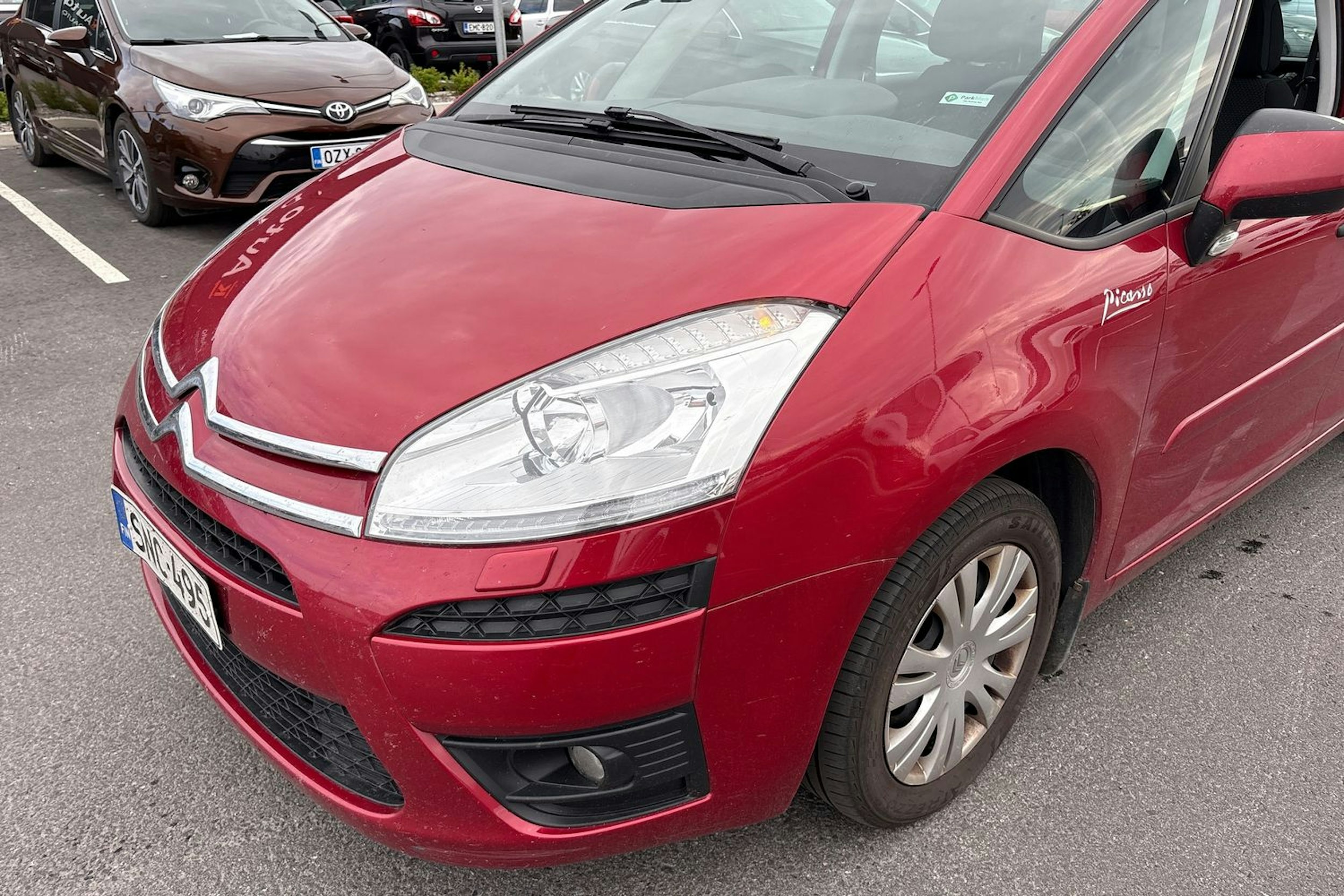 Punainen Citroën Grand C4 Picasso 2012 kuva 17.
