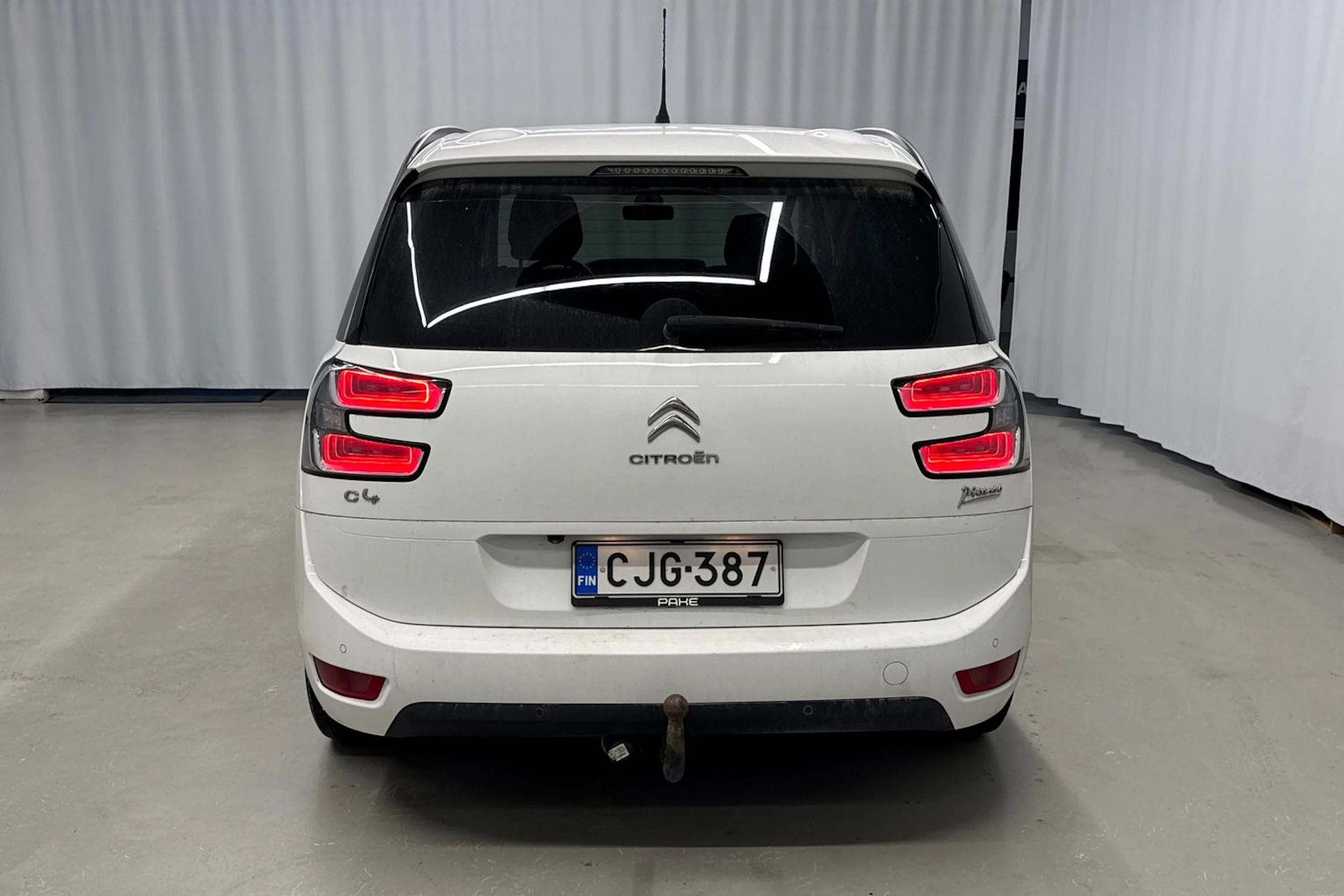 valkoinen Citroën Grand C4 Picasso 2015 kuva 6.