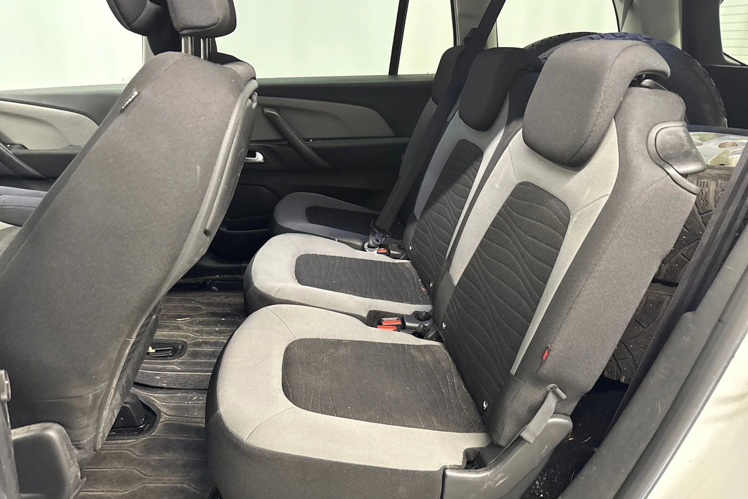 valkoinen Citroën Grand C4 Picasso 2015 kuva 7.